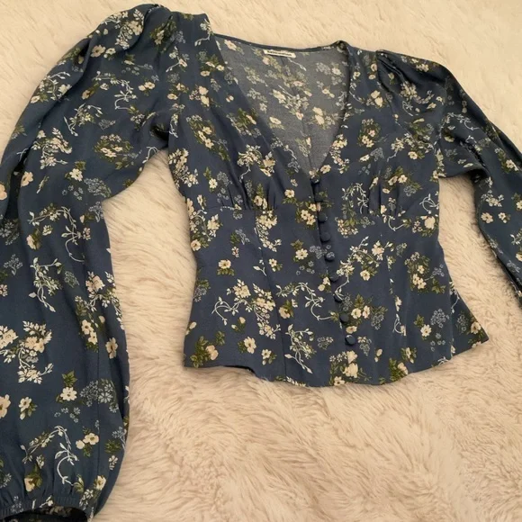 Nell Top from Reformation - Picture 4 of 16